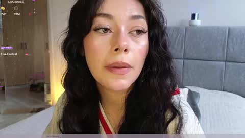 Snapshot of soffimoon_ chatting on April 2026 09:19:01 PM IG Soffimoon I THANK YOU FOR LEAVING YOUR FOLLOW online show from April 2026 09:19:01 PM