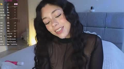 Snapshot of soffimoon_ chatting on April 2026 09:39:33 PM IG Soffimoon I THANK YOU FOR LEAVING YOUR FOLLOW online show from April 2026 09:39:33 PM