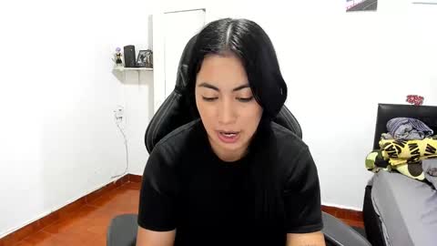 Snapshot of sofhya_jay9 chatting on January 2025 07:10:01 PM Evainked online show from January 2025 07:10:01 PM