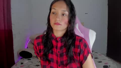 sofia online show from March 2025 04:51:02 PM