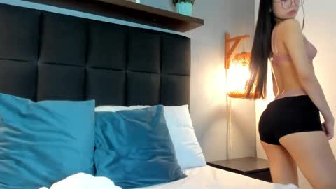 S O F I  online show from April 2026 08:10:02 PM