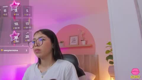 Snapshot of sofi_alix chatting on June 2026 07:02:01 PM S O F I online show from June 2026 07:02:01 PM