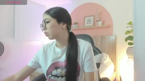 Snapshot of sofi_alix chatting on June 2026 06:53:02 PM S O F I online show from June 2026 06:53:02 PM