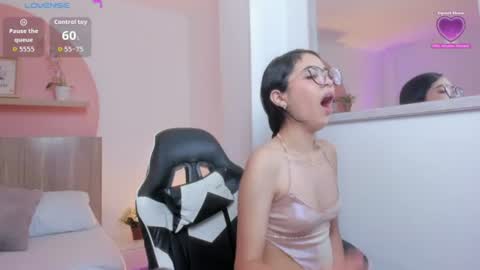 Snapshot of sofi_alix chatting on July 2026 07:08:02 PM S O F I online show from July 2026 07:08:02 PM