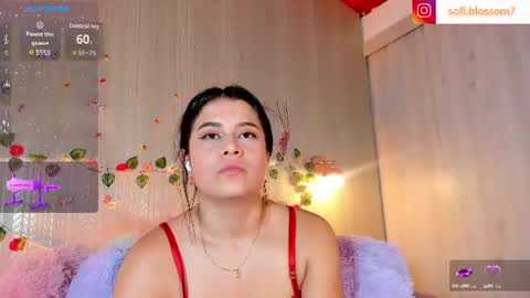 Snapshot of sofi_blossom chatting on June 2026 02:53:01 AM Sofi Blossom online show from June 2026 02:53:01 AM