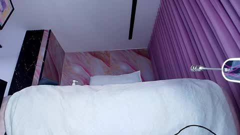 Sofia online show from April 2026 03:01:01 AM