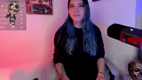 Snapshot of sofi_pretty_uwu_ chatting on April 2026 04:38:02 PM SOFIA online show from April 2026 04:38:02 PM