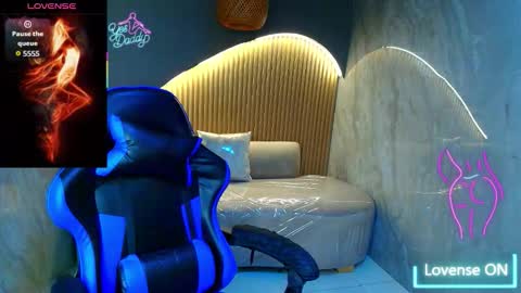 sofi_r_ online show from February 2026 01:27:02 PM