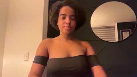 Snapshot of sofi_z chatting on April 2026 08:08:01 AM Sofi online show from April 2026 08:08:01 AM