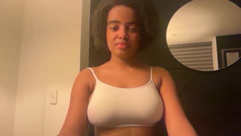 Snapshot of sofi_z chatting on April 2026 09:55:01 AM Sofi online show from April 2026 09:55:01 AM