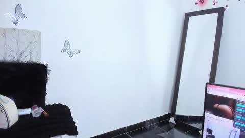 Snapshot of sofia_dg chatting on November 2025 08:19:02 PM Sofia online show from November 2025 08:19:02 PM