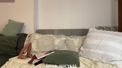 Snapshot of sofia_juicyass chatting on April 2026 03:14:02 PM sofia_juicyass online show from April 2026 03:14:02 PM