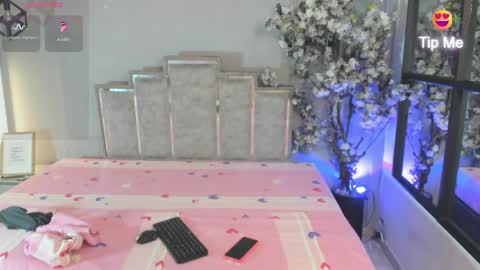 Sofia  online show from May 2026 07:33:01 PM