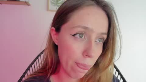     online show from December 2024 06:14:01 AM