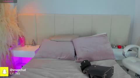 Snapshot of sofia_pamela chatting on October 2025 07:24:02 PM SOFIA PAMELA online show from October 2025 07:24:02 PM
