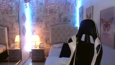 Snapshot of sofia_tanaka chatting on September 2025 12:06:01 PM Sofia Tanaka online show from September 2025 12:06:01 PM