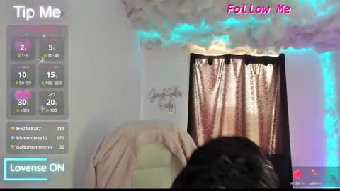 Snapshot of sofia_thomson_t chatting on February 2025 04:40:01 PM Sofia Thomson online show from February 2025 04:40:01 PM