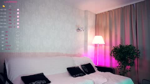 Snapshot of sofiabruno chatting on December 2024 08:44:02 AM Hi My name is Sofia Welcome to my room Please thumbs up - its important online show from December 2024 08:44:02 AM