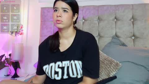 Snapshot of sofiabuitrago chatting on May 2026 12:02:01 PM sofi online show from May 2026 12:02:01 PM