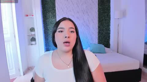 Snapshot of sofiacaramel chatting on November 2025 04:29:01 PM Sofia caramel online show from November 2025 04:29:01 PM