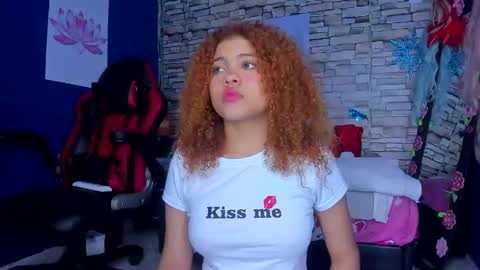 sofiacastillo01 online show from January 2025 12:42:01 PM