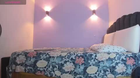 Sofia online show from January 2025 05:37:02 AM