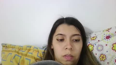 sofiahenao2 online show from October 2025 09:00:02 PM