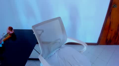 sofia online show from April 2026 10:58:02 PM