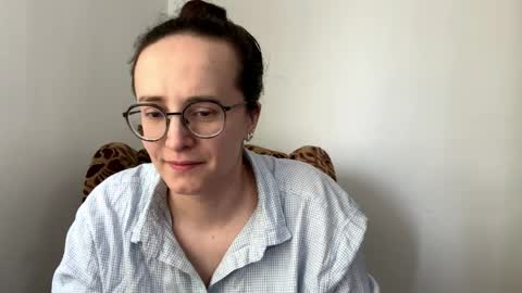 Snapshot of sofianicegirl chatting on April 2026 02:15:02 PM Sofia online show from April 2026 02:15:02 PM