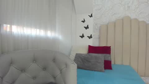 Snapshot of sofiarios04 chatting on January 2025 12:07:02 PM Sofia online show from January 2025 12:07:02 PM