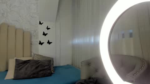 Snapshot of sofiarios04 chatting on February 2025 12:43:02 PM Sofia online show from February 2025 12:43:02 PM