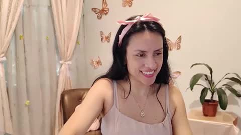 Snapshot of sofibelladelavega chatting on October 2025 03:35:02 PM Sofi Bella online show from October 2025 03:35:02 PM