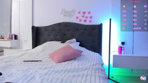 Snapshot of sofielia chatting on April 2026 07:58:02 PM Sofie online show from April 2026 07:58:02 PM