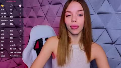 Sofie online show from December 2025 03:03:02 AM