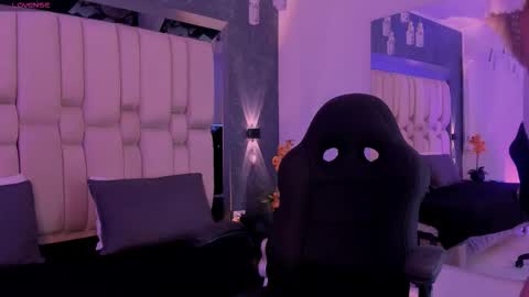 Snapshot of sofiewild_ chatting on March 2026 07:29:01 PM sofie online show from March 2026 07:29:01 PM