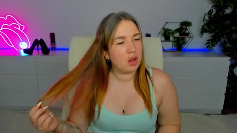 sofii_darling online show from March 2026 06:04:02 PM