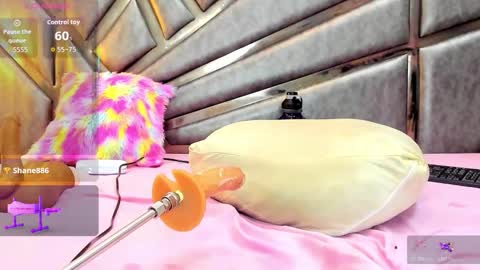 Snapshot of sofii_hill chatting on November 2025 01:00:02 PM KELLY-HILL online show from November 2025 01:00:02 PM