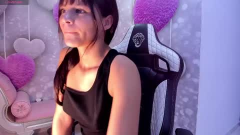 Snapshot of sofii_milkk chatting on April 2026 03:57:01 AM Sofi online show from April 2026 03:57:01 AM