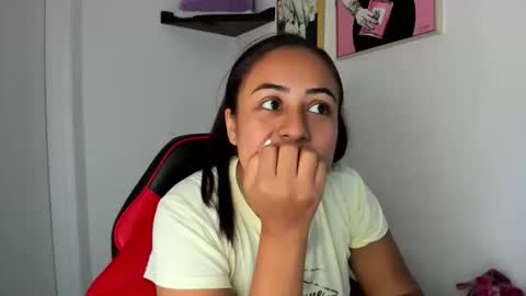 sofiia rodriguez online show from December 2025 02:26:01 PM