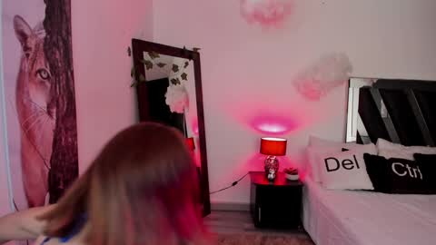 Snapshot of sofiiagudelo chatting on December 2024 04:19:02 AM Sofi agudelo online show from December 2024 04:19:02 AM