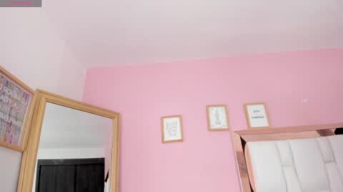 Snapshot of sofiiagudelo chatting on January 2025 04:27:01 AM Sofi agudelo online show from January 2025 04:27:01 AM