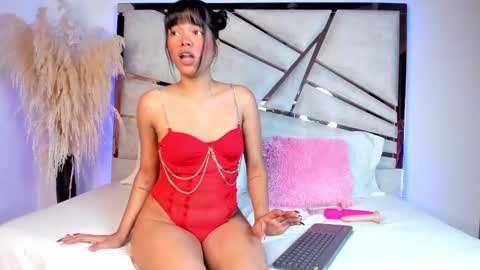 sofijohnsonx online show from January 2025 01:03:01 PM