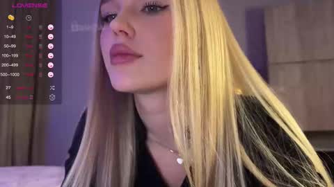 Snapshot of sofivolkova chatting on January 2026 03:17:02 PM Sofia online show from January 2026 03:17:02 PM