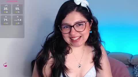 Lau  online show from December 2025 07:18:01 PM