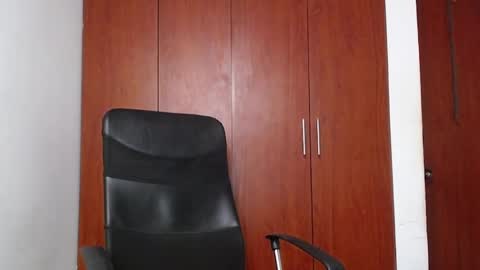 Snapshot of soft_fetish chatting on February 2025 11:12:02 PM Camila M online show from February 2025 11:12:02 PM