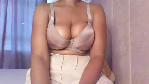 Snapshot of soft_soleil chatting on March 2026 11:26:02 AM Amanda online show from March 2026 11:26:02 AM