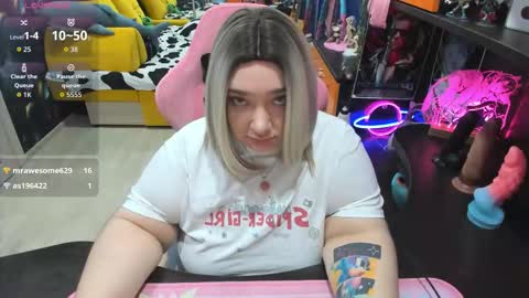 Sofie online show from November 2025 03:27:02 AM