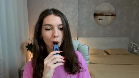 Kelly online show from September 2025 04:23:02 PM