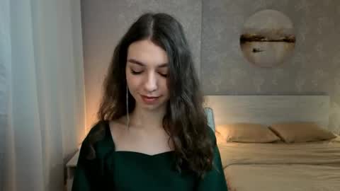 Kelly online show from October 2025 08:26:02 AM