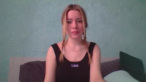 softy_aura online show from March 2026 09:57:01 AM